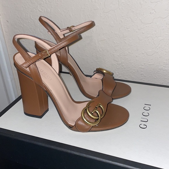 Gucci sandal heels! - Picture 2 of 4